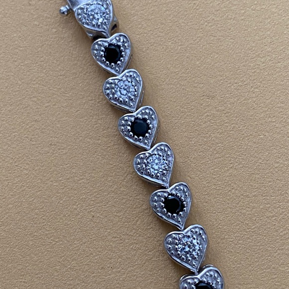 Lot of 4 Sterling with pearl, onyx and CZs bracelets. Like new. - Picture 4 of 5